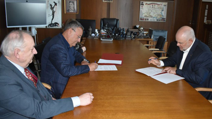 Иван Гешев и шефът на Камарата на строителите подписаха Меморандум за сътрудничество
